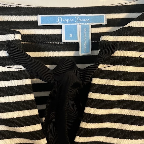Draper James Rayon Blend Black and White Stripe Tie front Top Size Small - Picture 4 of 6